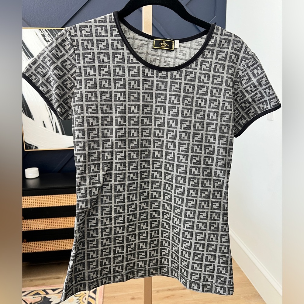 Fendi Logo Printed Short Sleeve Top – Size 44